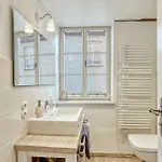 Amalie Apartment *